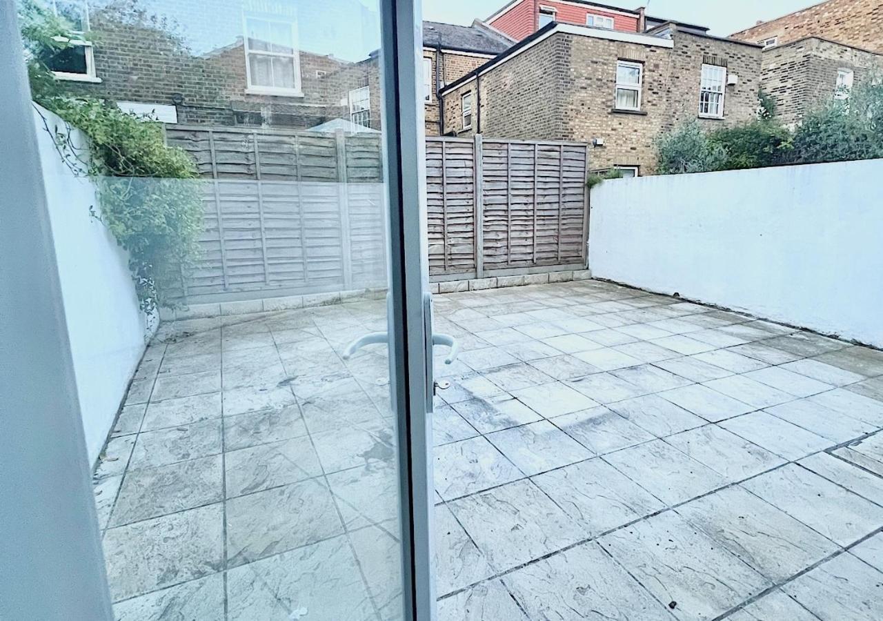 Charming 3-Bed Flat In Shepherds Bush - Sleeps 9 Лондон Екстер'єр фото