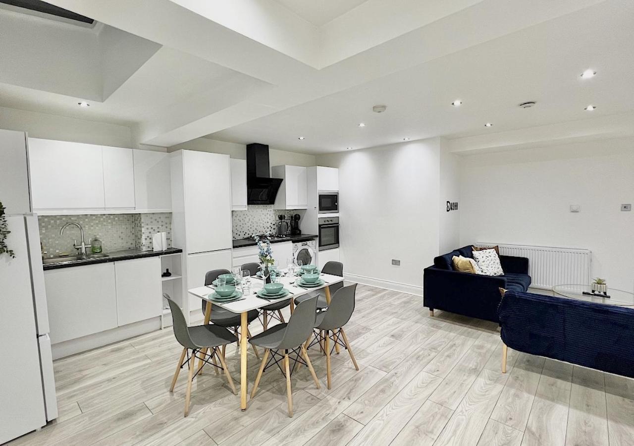 Charming 3-Bed Flat In Shepherds Bush - Sleeps 9 Лондон Екстер'єр фото