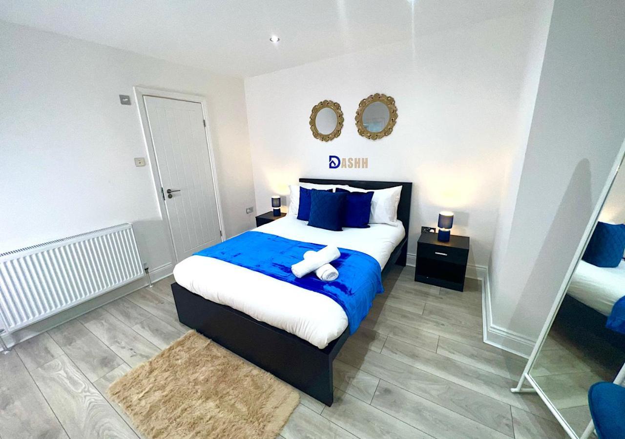Charming 3-Bed Flat In Shepherds Bush - Sleeps 9 Лондон Екстер'єр фото